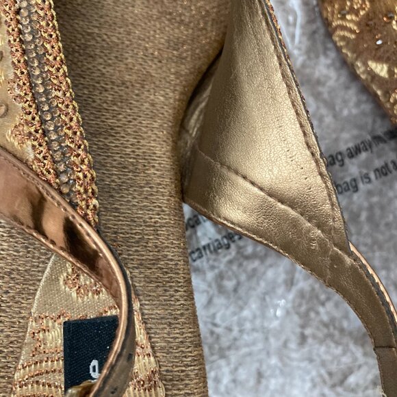 Indian Embroidered Sandals - Picture 6 of 6